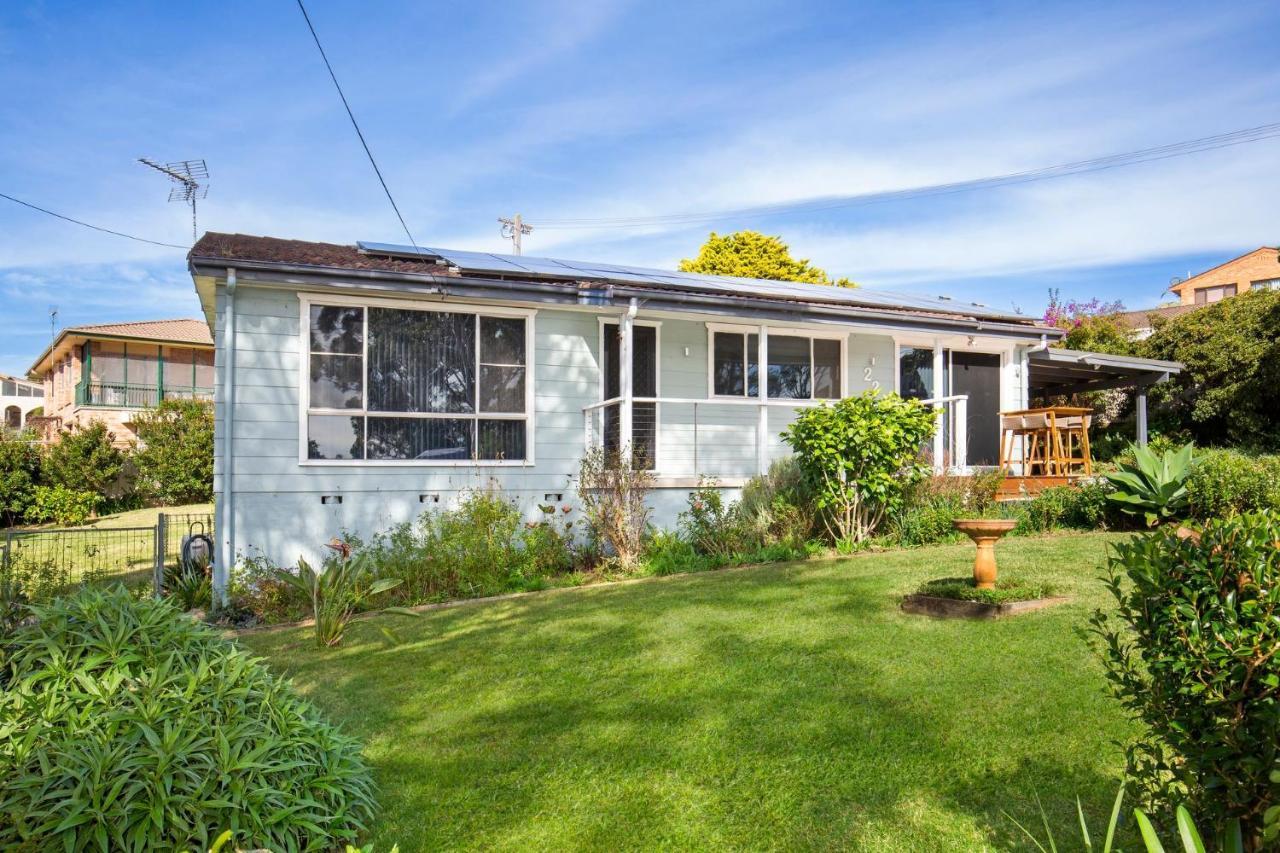 Windansea Cottage Pet Friendly Ocean Glimpses Vincentia Exterior photo